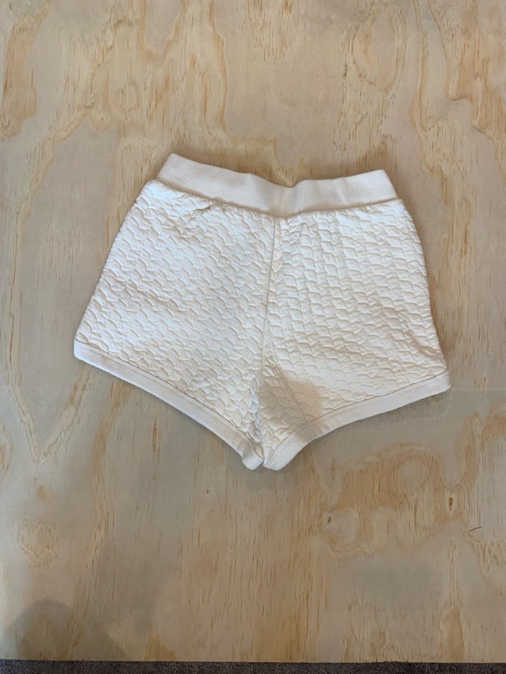 Anthropologie Quilted Cream Pullover & Short Set - Picture 4 of 6